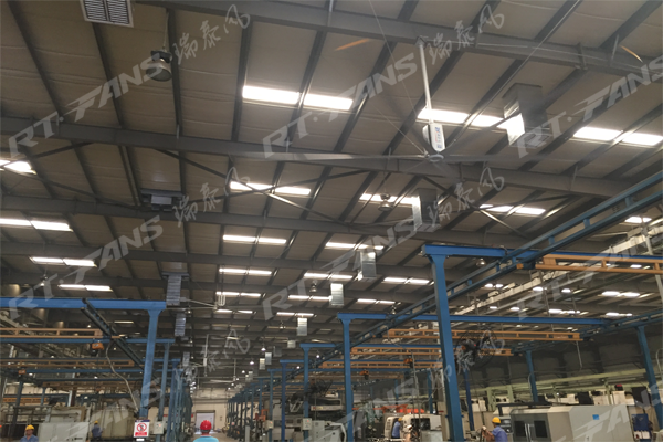 瑞泰風(fēng)廠房車(chē)間通風(fēng)降溫設(shè)備廠家案例實(shí)拍圖