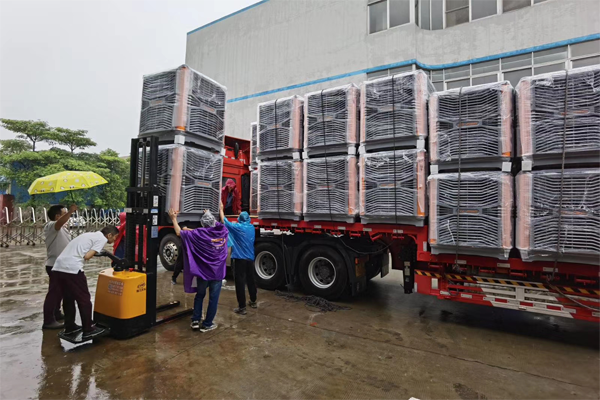 炎炎夏日 瑞泰風工業(yè)風扇 環(huán)?？照{持續(xù)被搶貨預定中...